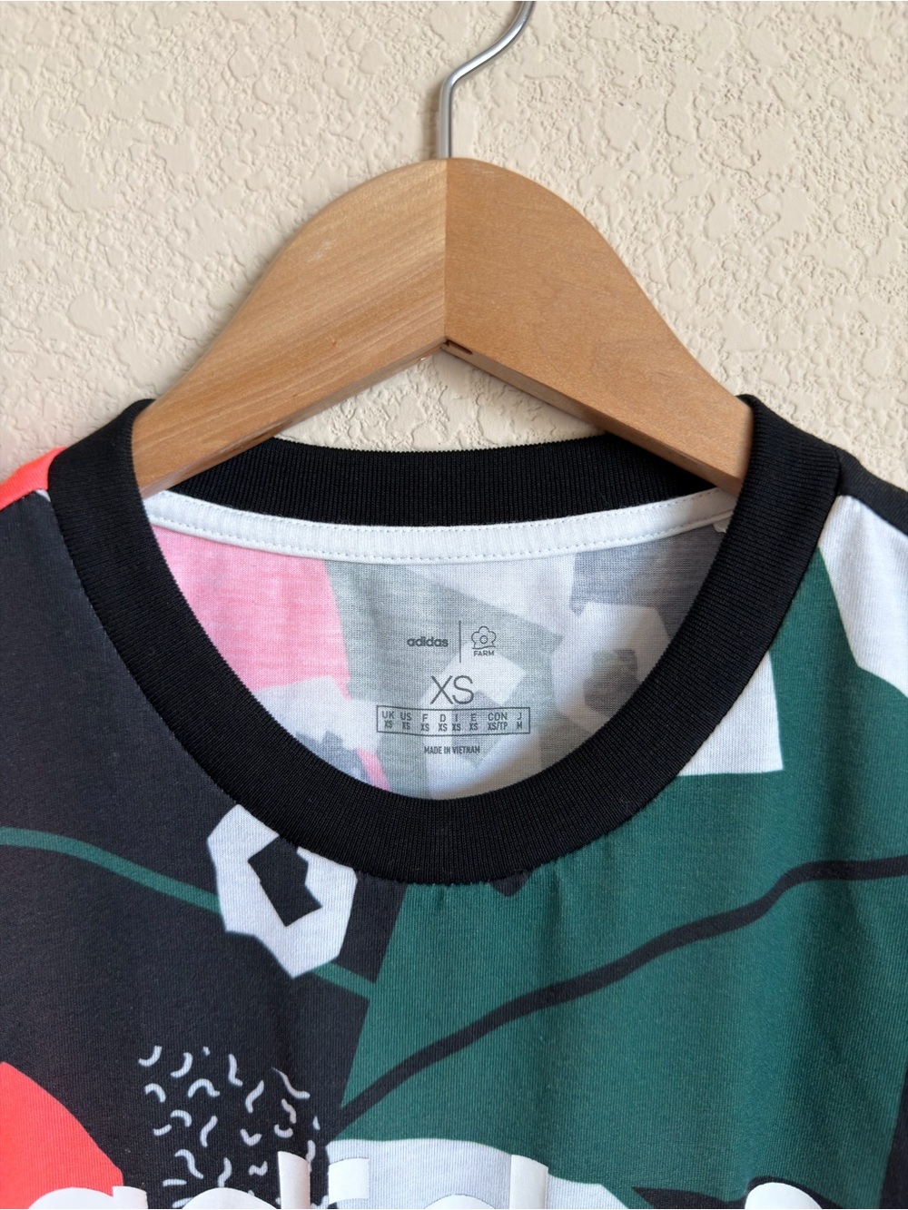 Adidas FARM Rio Graphic Tee XS Multicolor Abstract Print Athletic Shirt Top - Picture 7 of 11